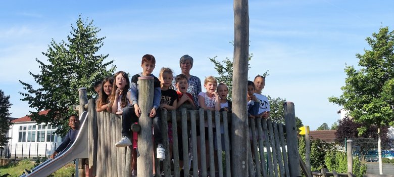 die Bärenklasse Sie sehen die Kinder der Bärenklasse