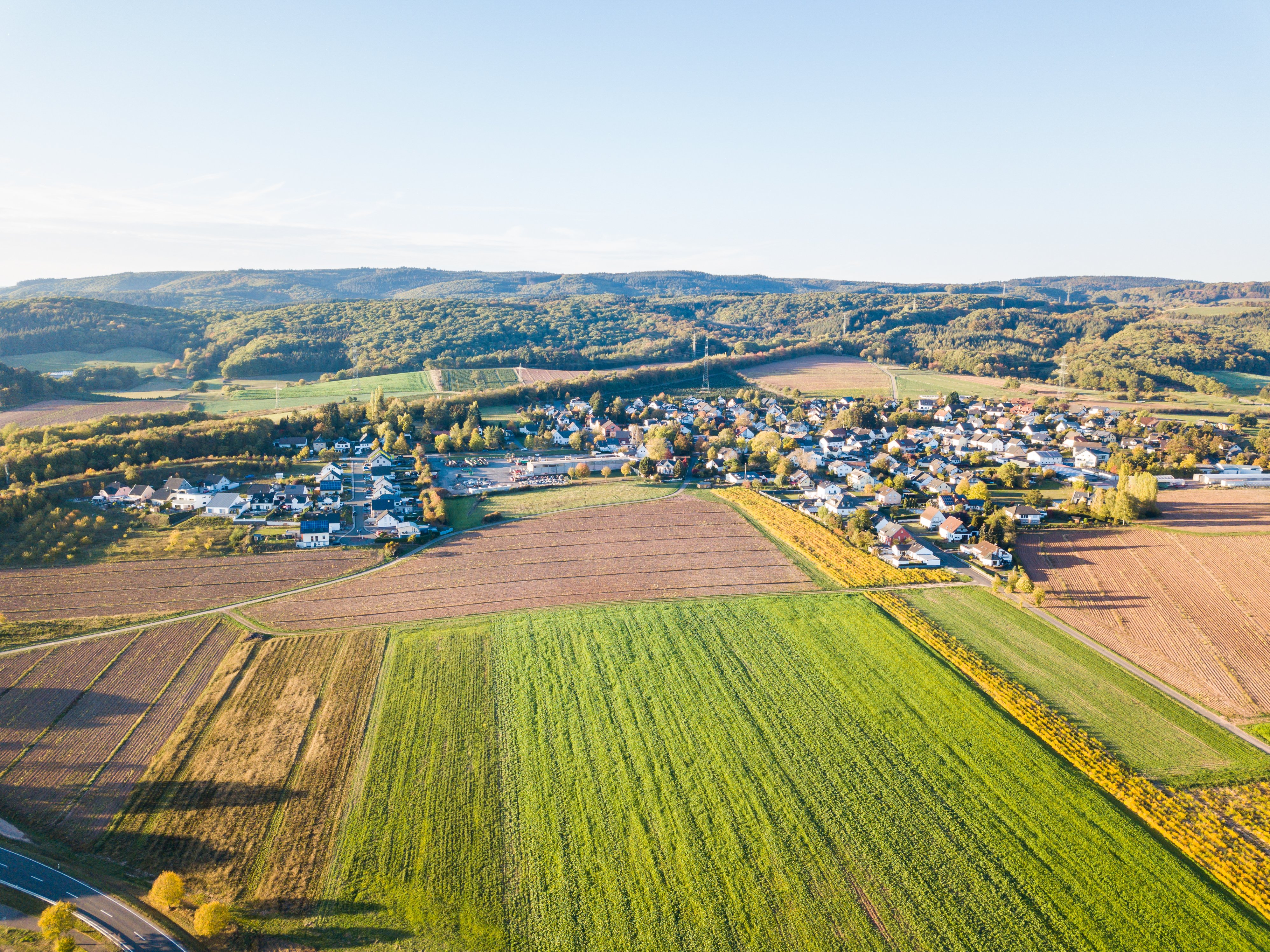 Blick auf Dorf