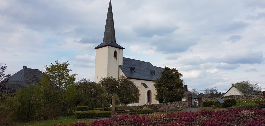 Pfarrgarten mit Kirche, Greimerath