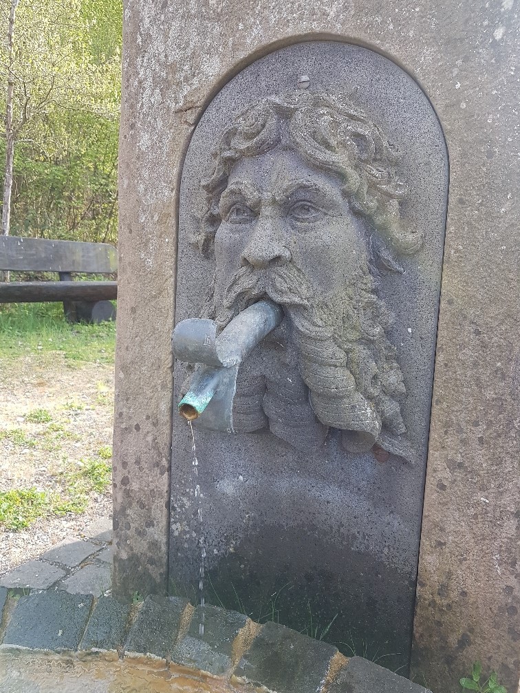 Dorfbrunnen Heckenmünster