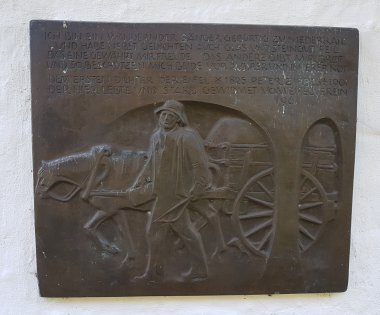 Bronzeschild Peter Zirbes Haus