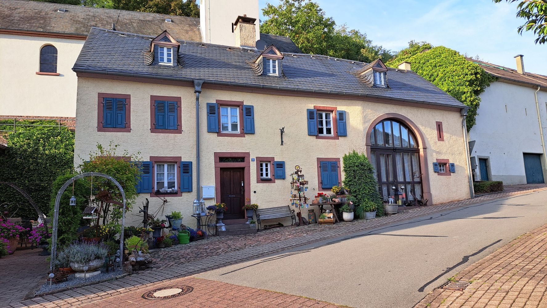 Einhaus in Niederkail