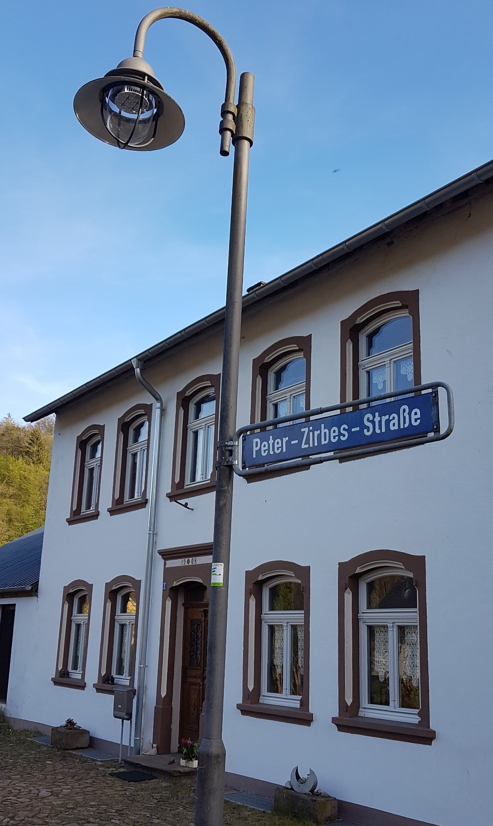 Peter-Zirbes Straße