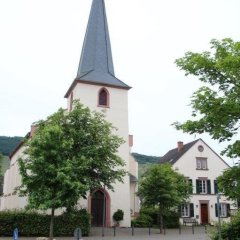 Rivenich Kirche
