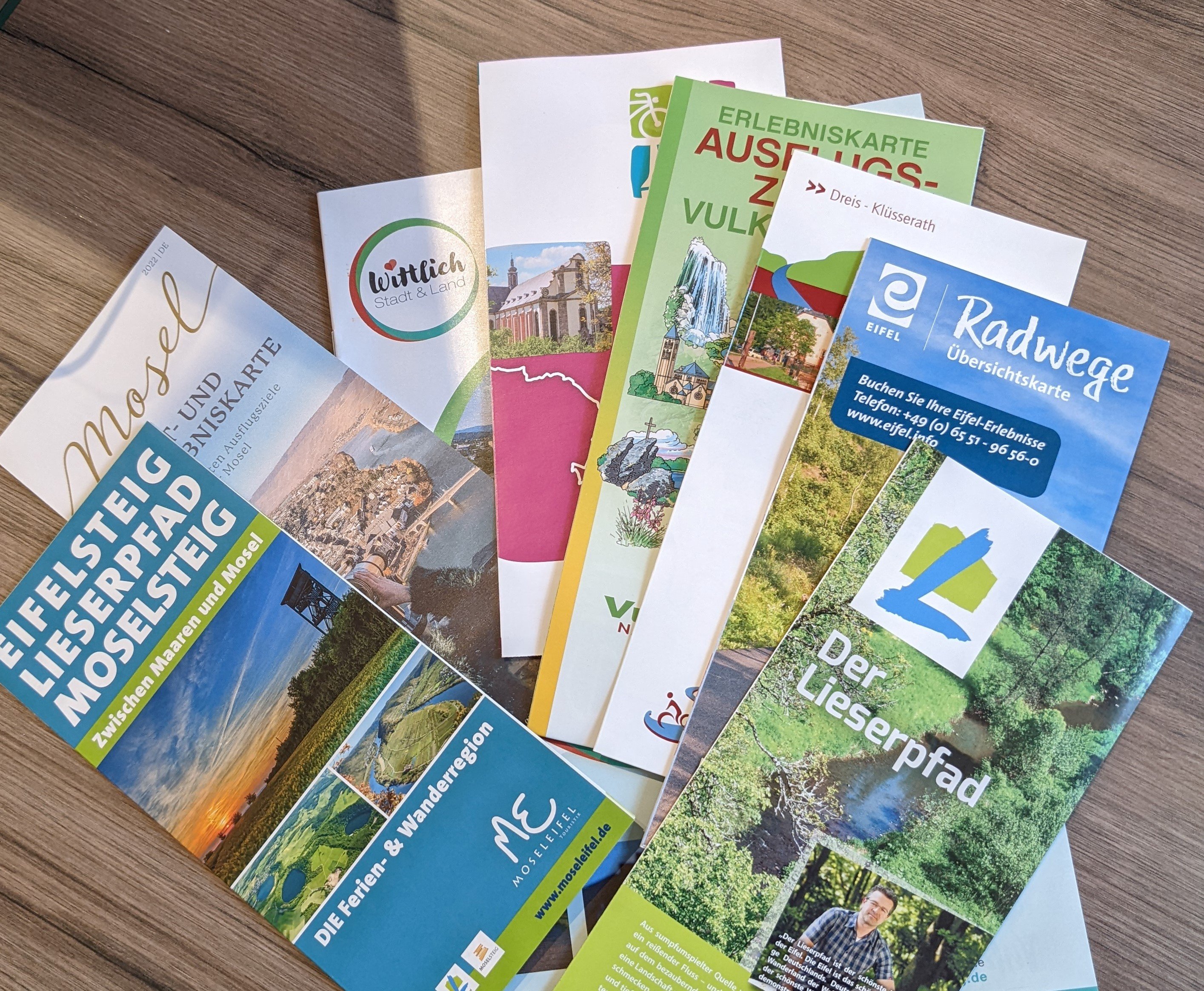 Prospekte Tourist-Information