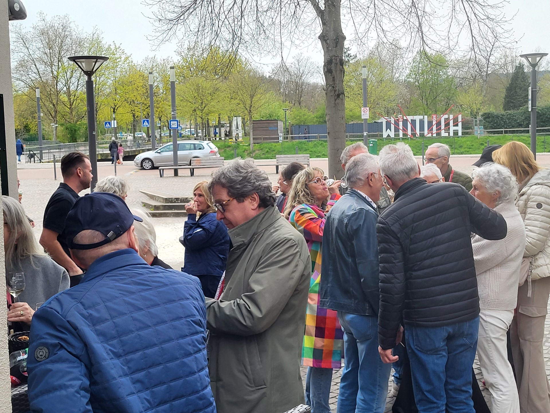 Abschluß an der Weinbar Abschluß an der Weinbar
