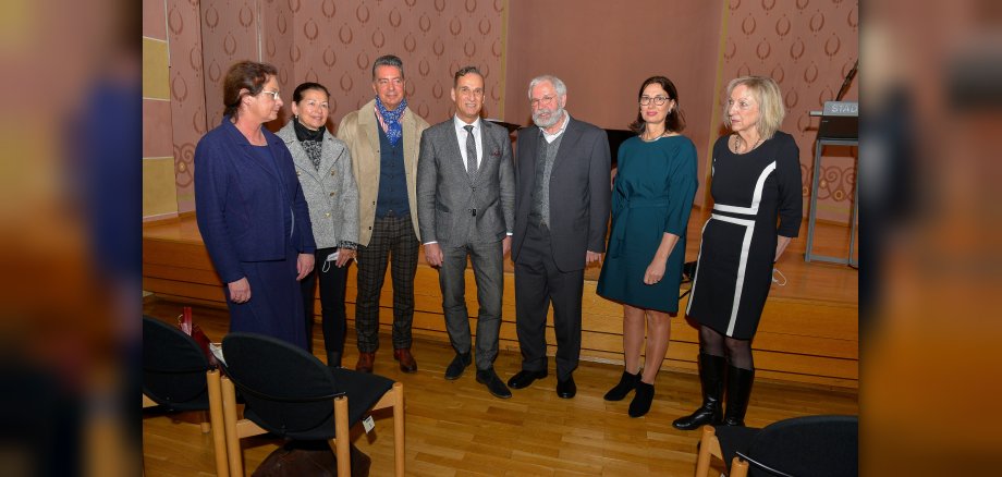 von links nach rechts: Dr. Barbara Mikuda-Hüttel, Petra Greco, Rinaldo Greco, Bürgermeister Joachim Rodenkirch, Dr. Richard Hüttel, Theresia Rodenkirch, Elke Scheid