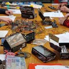 Elektronik - Link öffnet seitenüberlagerndes Dialog-Fenster